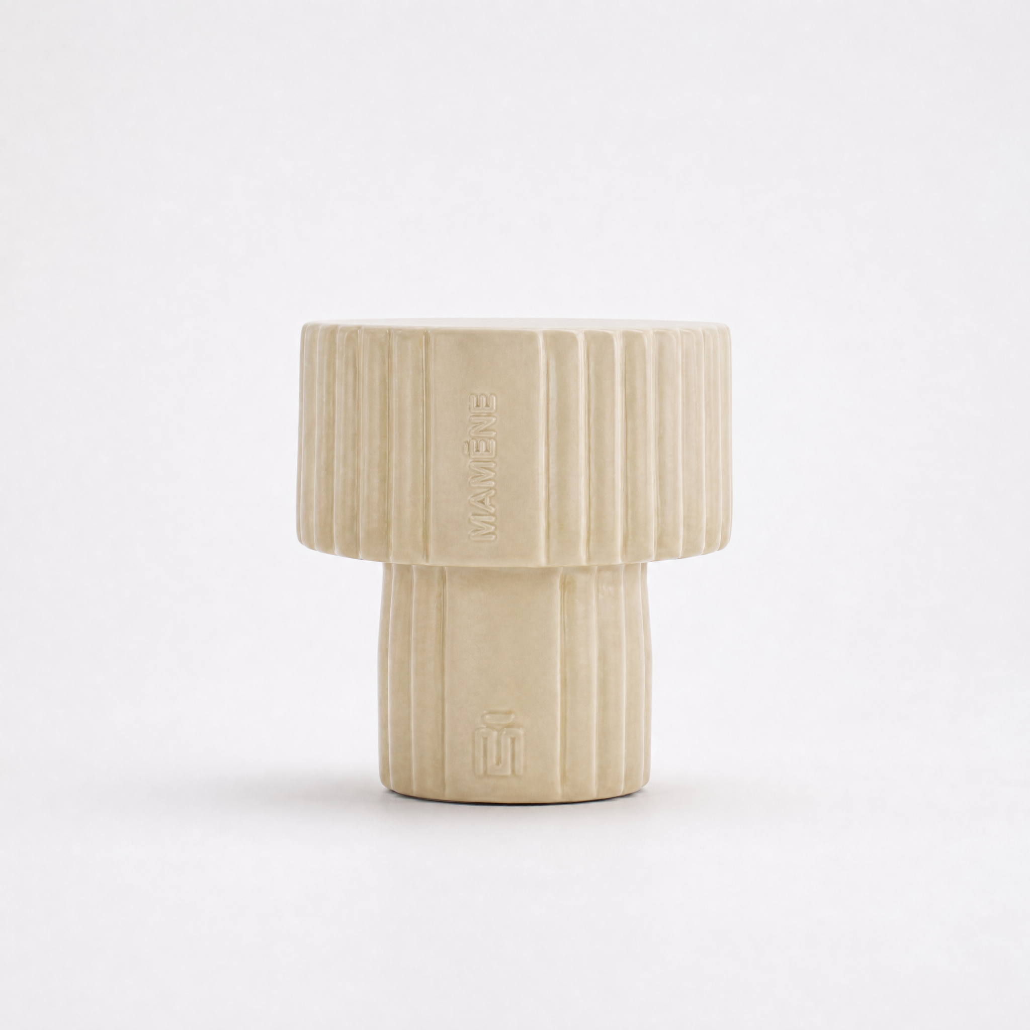 Podium Medium Scented Candle - White Greige - Frida